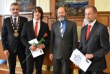 Tanvaldští gymnazisté převzali svá maturitní vysvědčení 2019