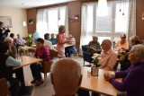 Tanvaldští senioři na návštěvě v Domově důchodců ve Velkých Hamrech