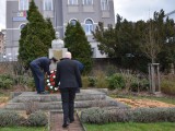 Slavnostní kladení věnce u sochy T.G.Masaryka