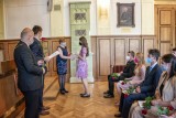 Tanvaldští gymnazisté převzali svá maturitní vysvědčení