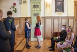 Tanvaldští gymnazisté převzali svá maturitní vysvědčení