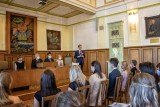 Tanvaldští gymnazisté převzali svá maturitní vysvědčení