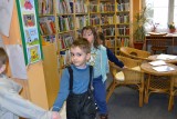 Děti mateřské školy Tanvald Radniční na návštěvě v knihovně