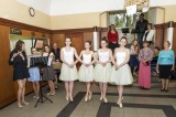 Na fotografii vidíte vystoupení tanečního oboru ZUŠ Tanvald, které společně s vystoupením hudebního oboru ZUŠ Tanvald a výstavou výtvarných prací Střediska volného času Tanvald zahájili 1. koncert THJ s názvem Pocta Janu Heřmanovi. Foto Antonín Bělonožník
