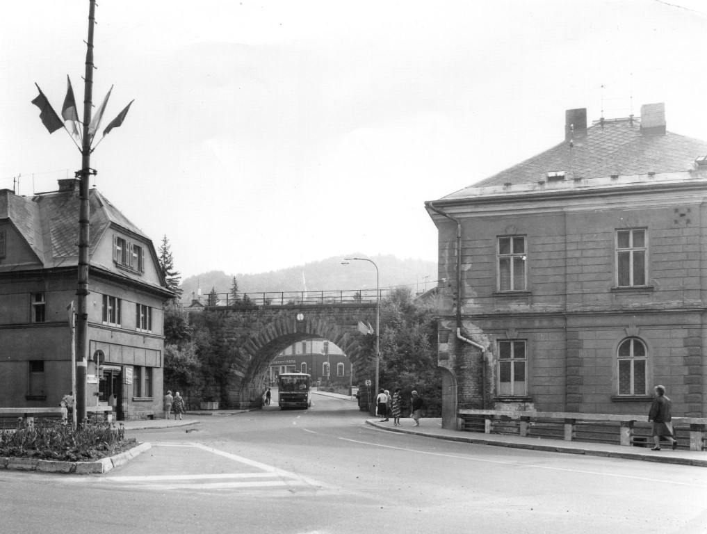 Křižovatka před Hotelem Koruna